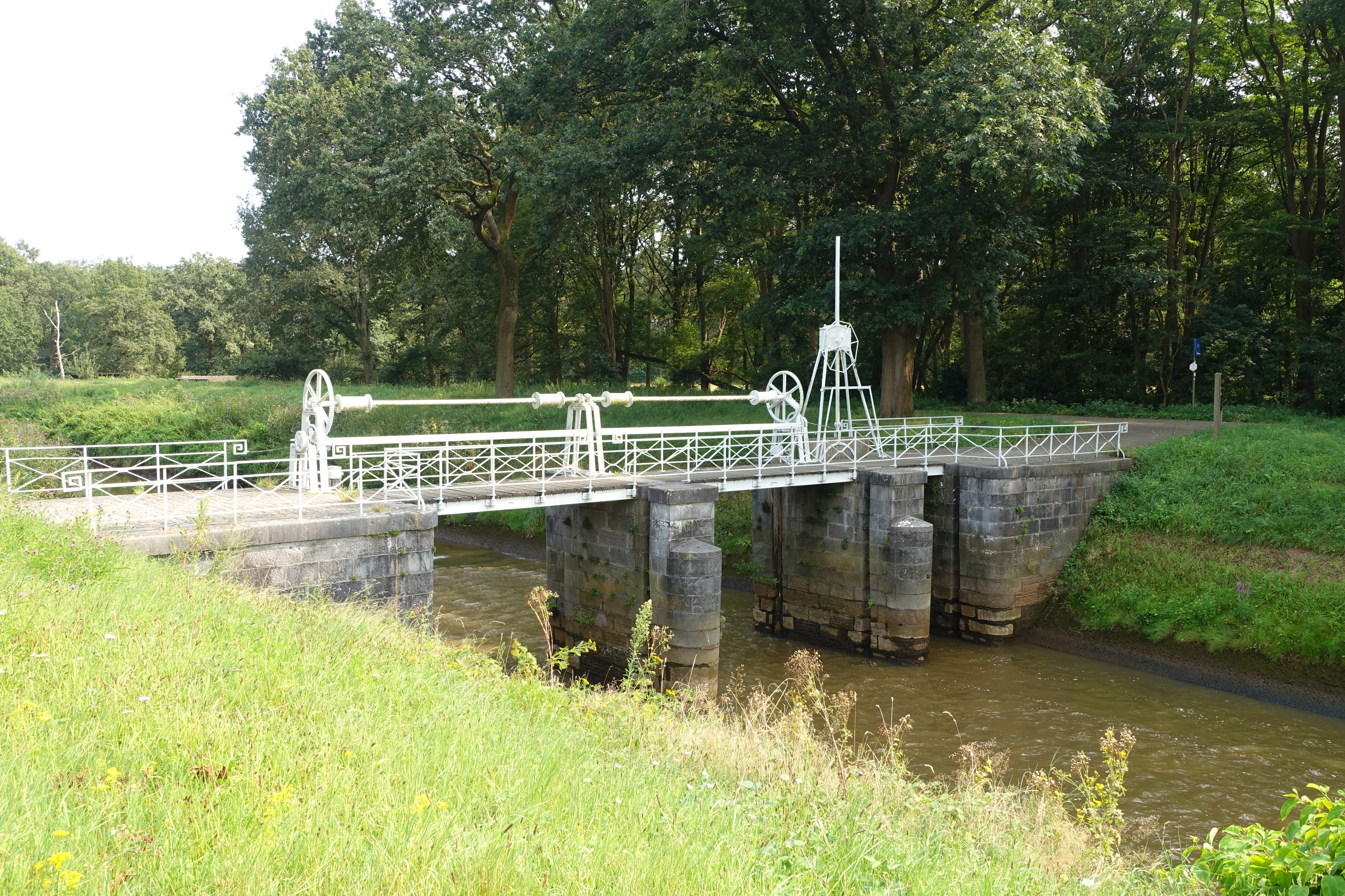 soort van brugje over de oude nete